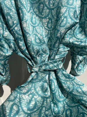 Dream About Me Short Silk Robe: Nautilus Moon