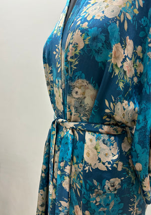 Dream About Me Short Silk Robe: Amphitrite