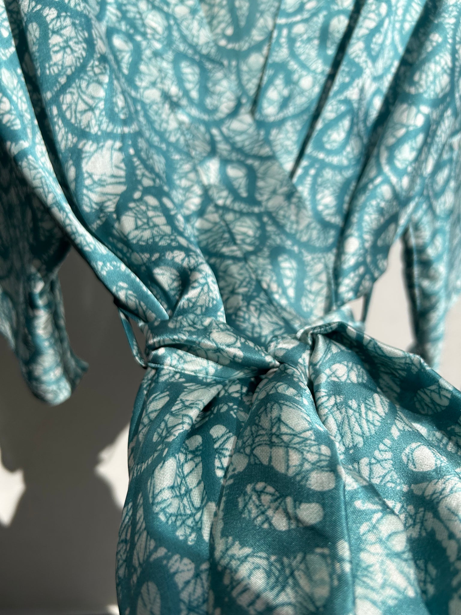 Dream About Me Short Silk Robe: Nautilus Moon