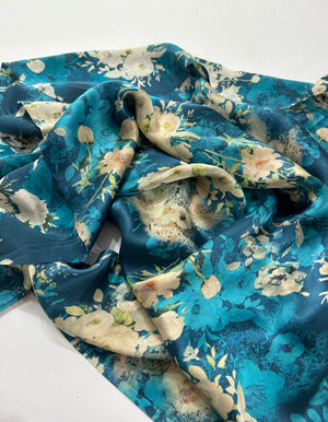 Dream About Me Short Silk Robe: Amphitrite
