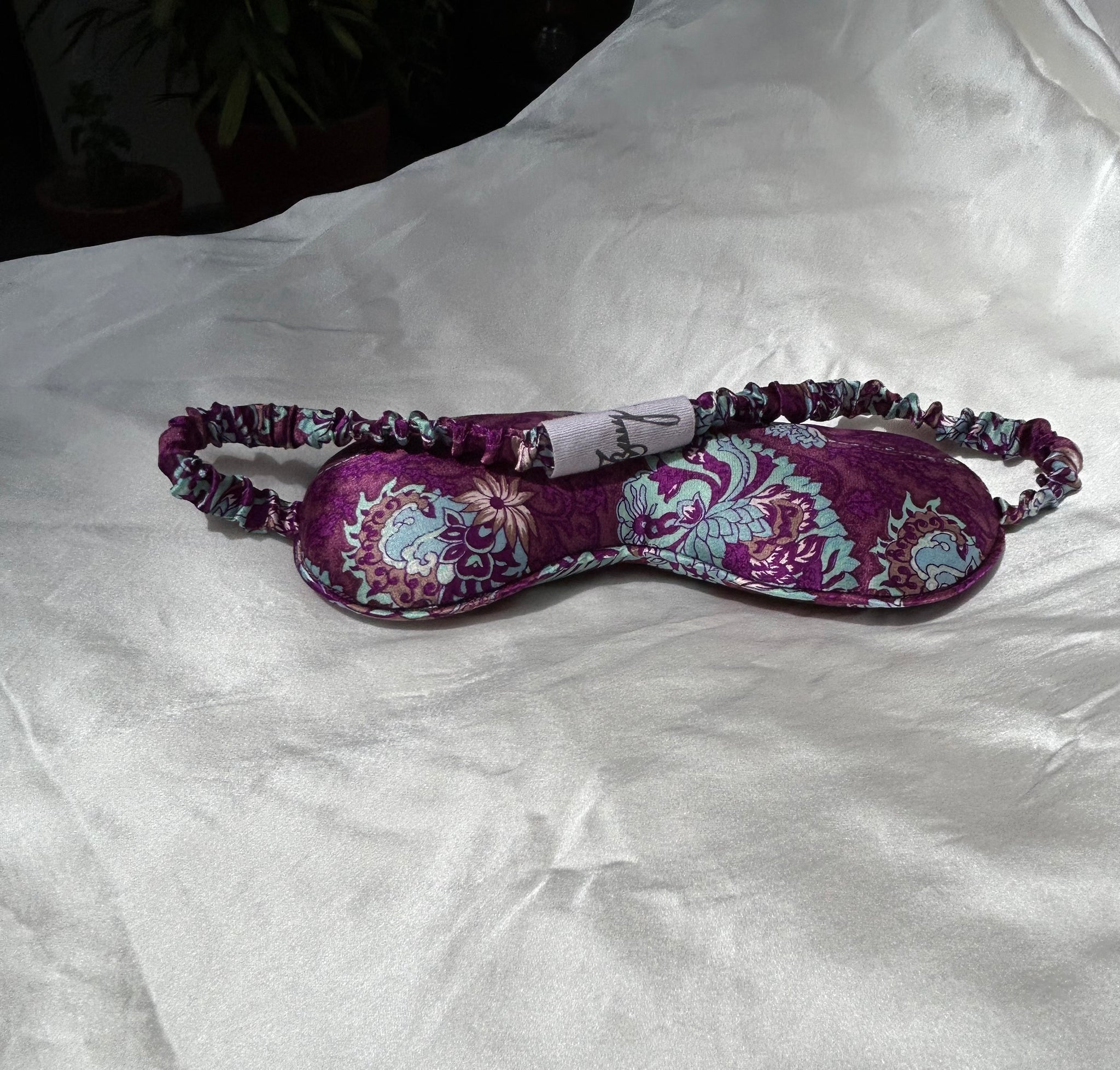 Jillypopo Silk Sleep Eye Pillow