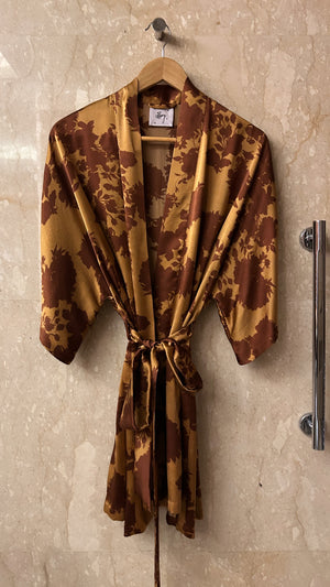 Dream About Me Short Silk Robe: Smoked Cacao Caramel