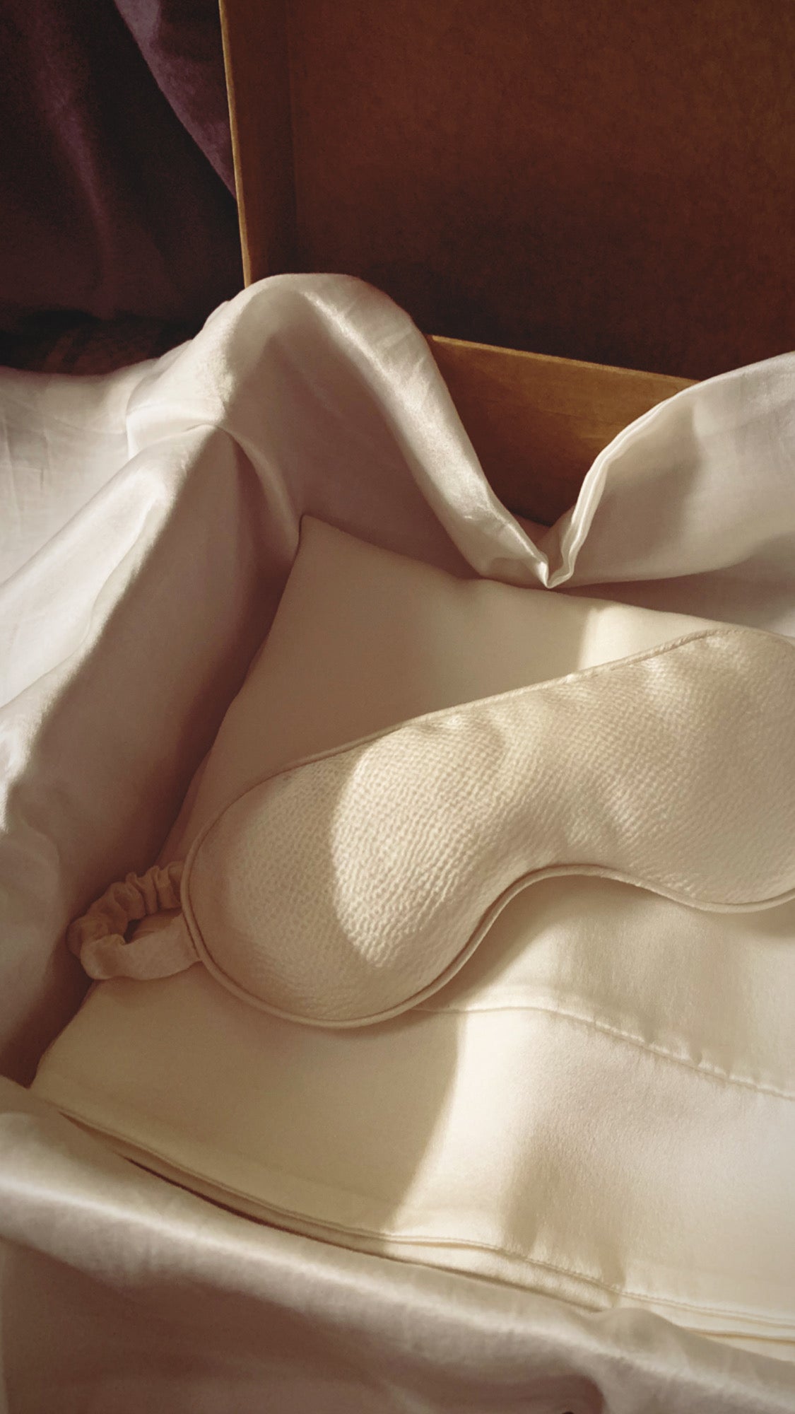The Melo Gift Set: Organic Ahimsa Peace Silk Pillowcase and Botanical Sleep Eye Pillow in Ivory Pearl
