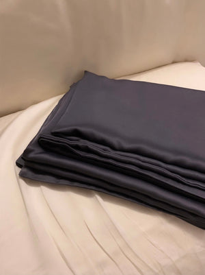 Ebony Noir Organic Peace Silk Pillowcase