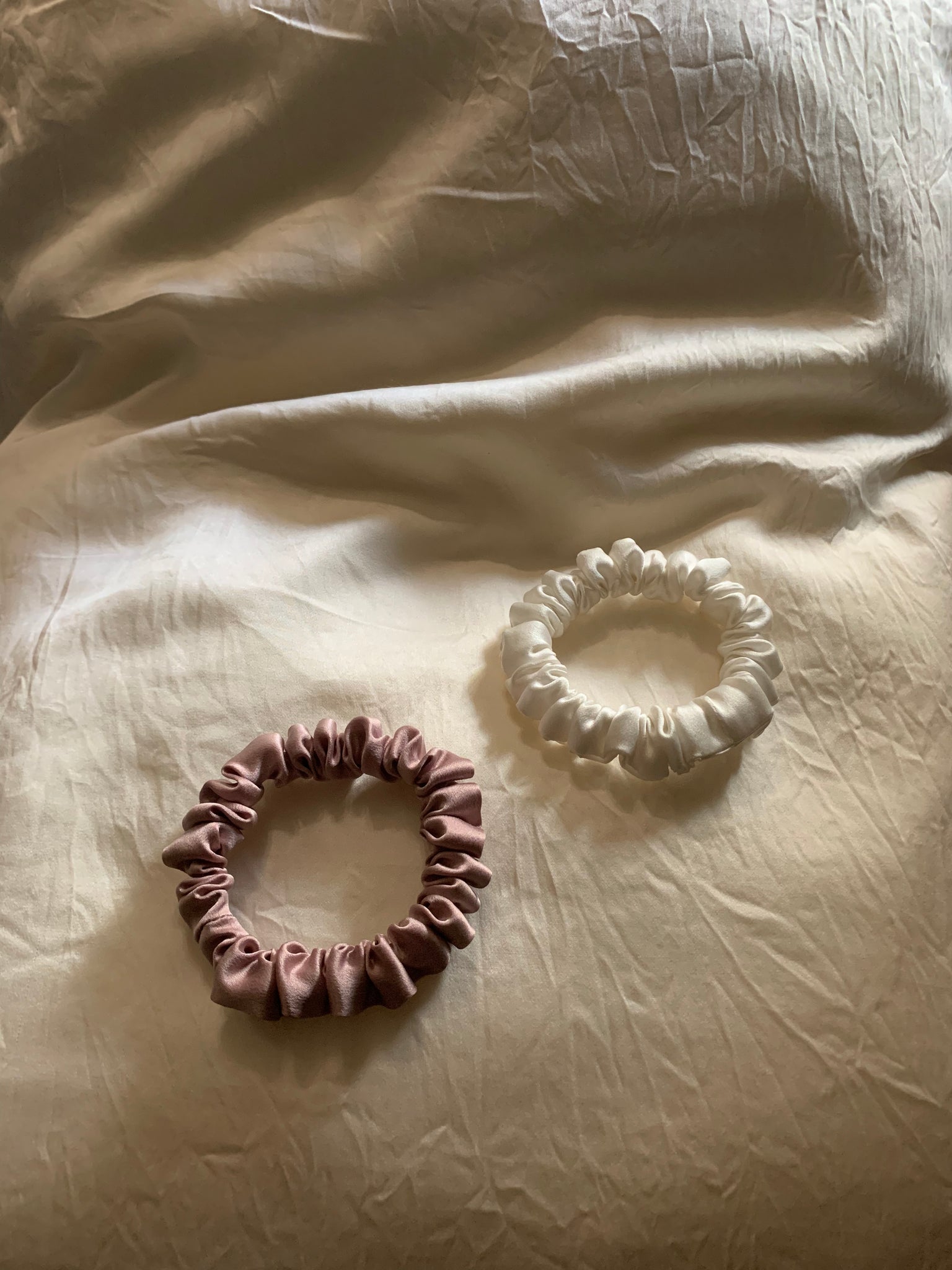 Organic Peace Silk Scrunchies- 002 Mid Sized (Set of 5)